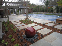 Mulch saves water
and looks stunning in your garden