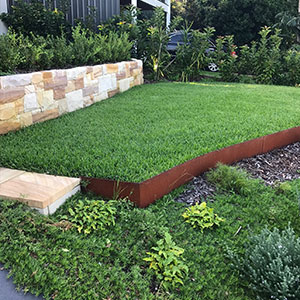 Rust look garden edging