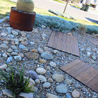 Mixing different sizes of pebbles can have a spectacular effect